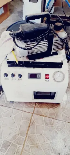 Máquina laminadora e tira bolhas