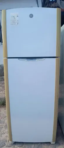 Geladeira Frost Free GE frash
