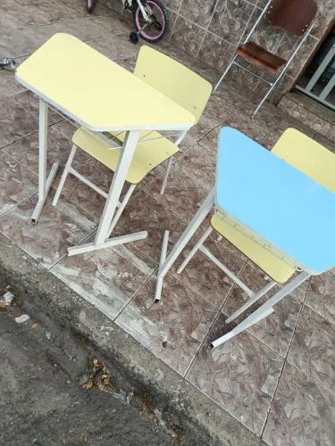Mesa infantil c cadeira