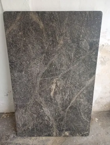 Mesa de granito na cor preta: 1,20 X 0,75