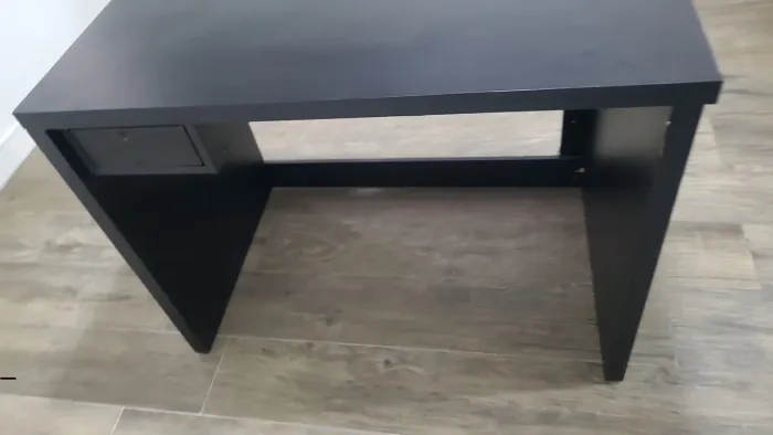Mesa de escritório em mdf