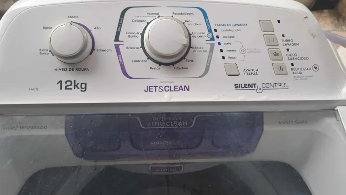 Vendo máquina de Lavar 12kg