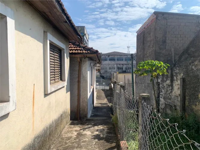 Terreno à venda em Vila gustavo - SP