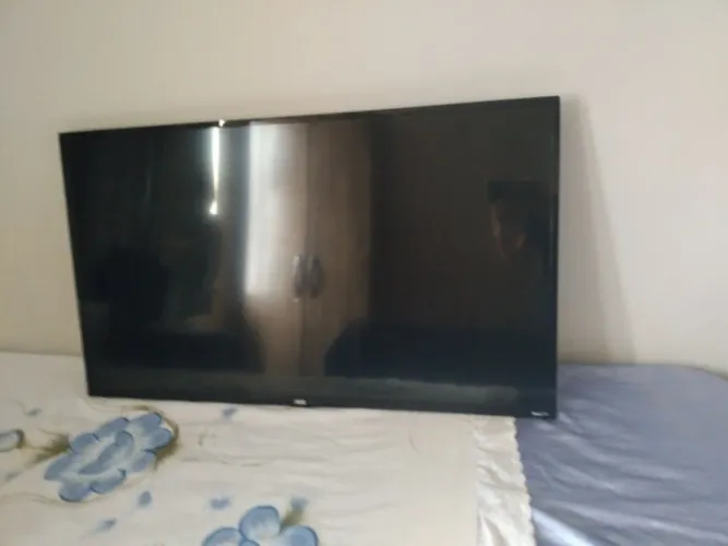 Vendo tv de 43 polegada da marca AOC ta com LED queimado só o LED 