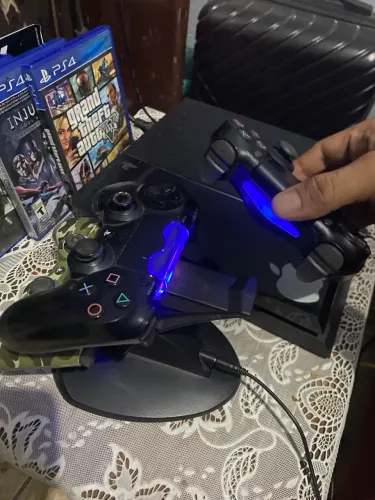 PS4