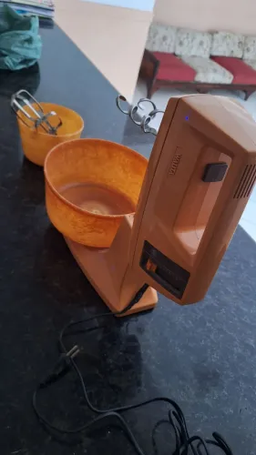 Batedeira vintage walita 110v