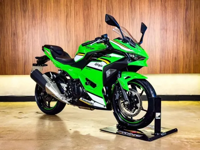 Kawasaki Ninja 500 2025