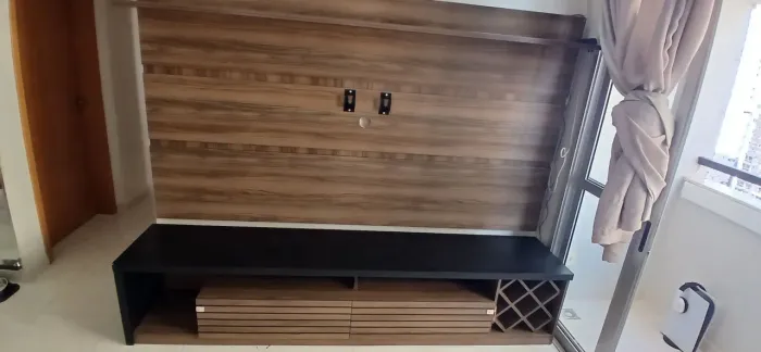 RACK + PAINEL + ADEGA SUPER CONSERVADO