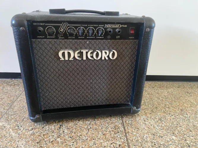 Meteoro Nitrou Drive + Pedaleira Boss ME25 (Para retirada de peças)