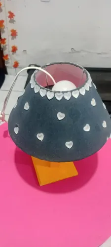 Lindo abajur olha lá no perfil,vários produtos 