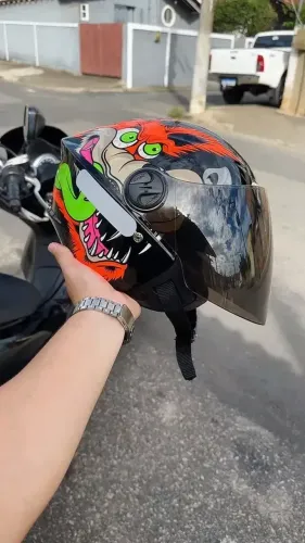 Capacete Coyote Viseira Fumê - Novo
