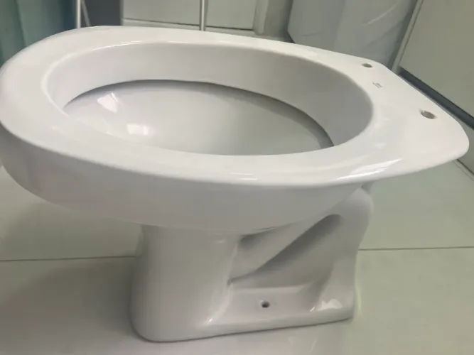 Vaso sanitário Deca para parede (Hydra) pouco tempo de uso 
