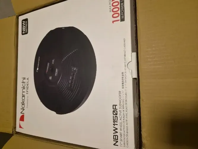 Subwoofer para estepe da Nakamichi - NBW1150A