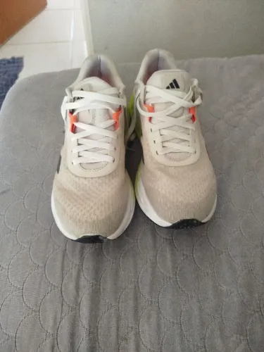 Tênis de corrida Adidas original