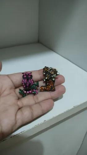 Broches retrô 