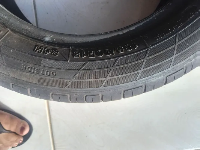 2 Pneus 185/60 R15 84H (Aro 15)por 100 reais