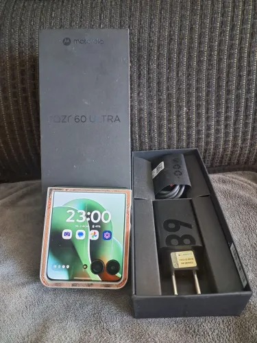 Motorola Razr 60 ultra 1t