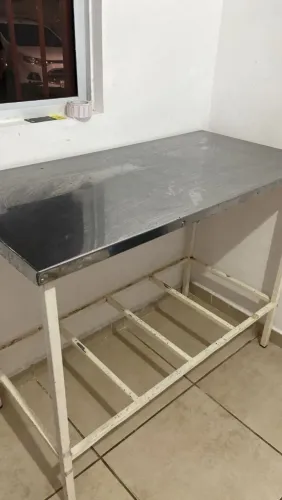 Mesa inox semi nova
