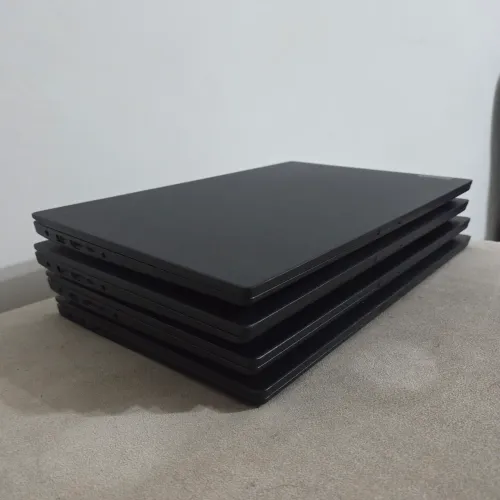 (Lote com 5 Notebooks) Lenovo Intel Core i5 16GB 512GB SSD Windows 11 Pro 15.6" FHD
