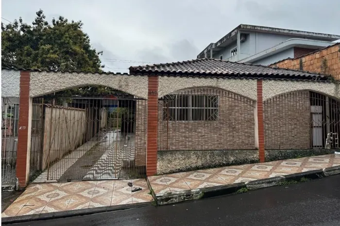 Casa dos sonhos à venda na Vila São Francisco!