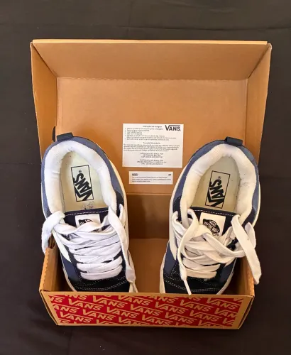 VENDO Tênis Vans Knu Skool Azul