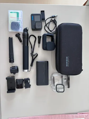 GoPro 11 Black + Acessorios