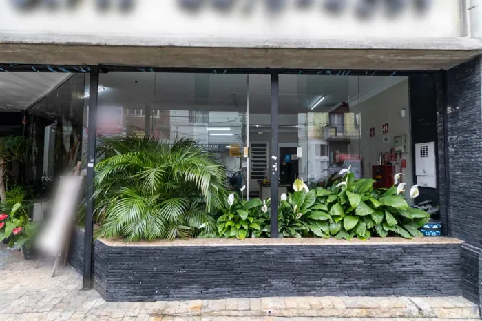 Loja na Rua Oratório, 723 242 m²