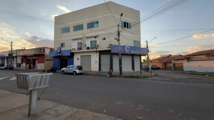 Sala perto mercado do povo recanto do Sol