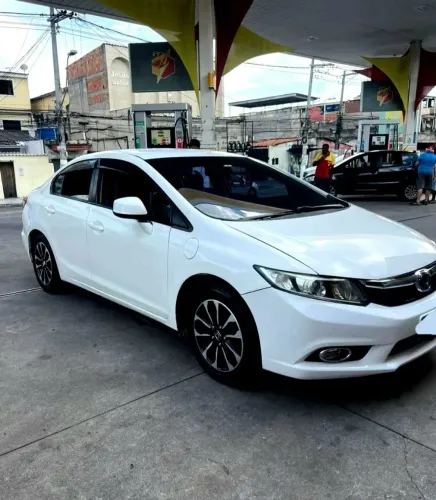 Honda Civic Sedan LXS 1.8/1.8 Flex 16V Aut. 4P 2014