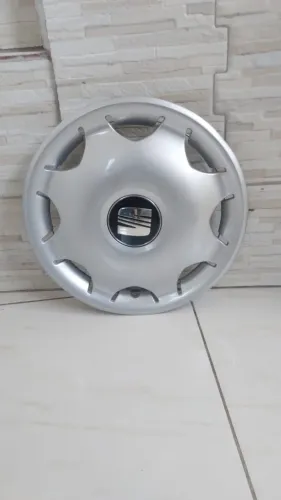 Uma Calota do Seat Ibiza-Córdoba Aro 13 Genuína