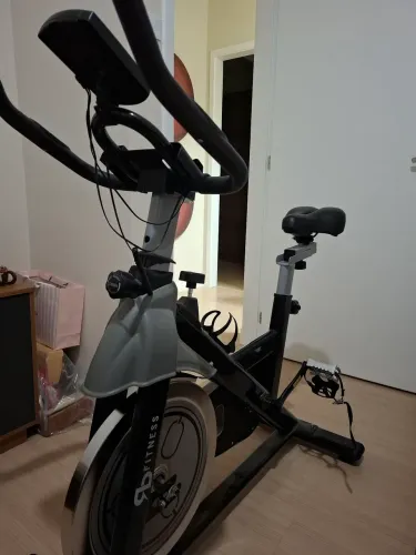 Bicicleta ergométrica 10 kg inércia