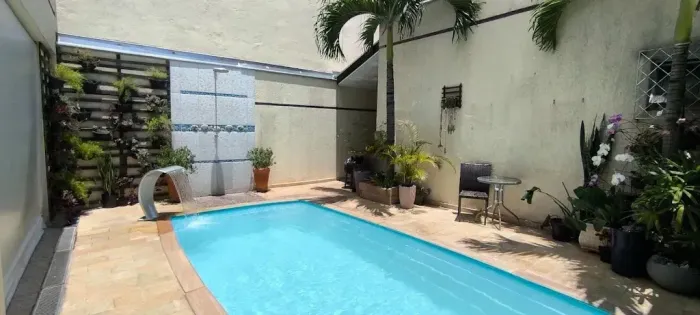 Imóvel para venda tem 190 metros quadrados com 4 quartos