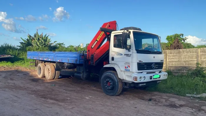 Mercedes-Benz 2423K com Munck Madal Palfinger - Pronto para Trabalhar