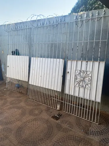 Portão de ferro