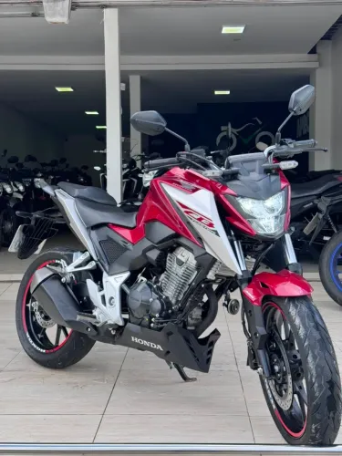 HONDA CB 300F 2026 / APROVA MOTOS 