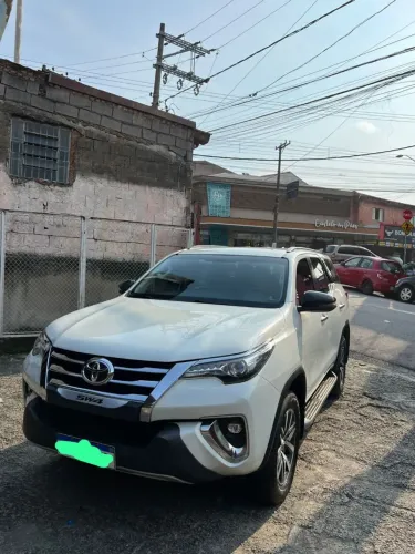 Toyota Hilux SW4 SRX 4X4 2.8 TDI 16V Dies. Aut. 2019