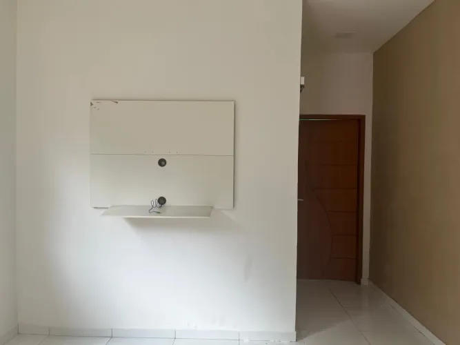 Aluga casa