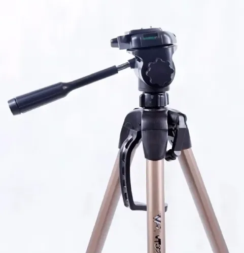 Tripé para câmera Weifeng Wt-3770 de 1.64m de altura