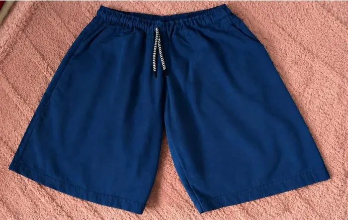 Bermuda azul masculina