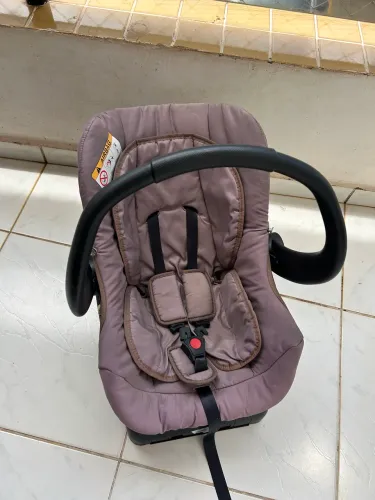 Bebê conforto com base Galzerano