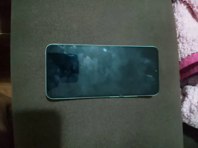 2 celulares, xaiomi 12c e moto e15