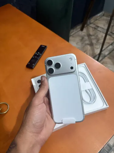 Iphone 17 Pro Max 256GB / NÃO ATIVADO / 1 ANO DE GARANTIA APLLE / PARCELO EM 12x / TROCO