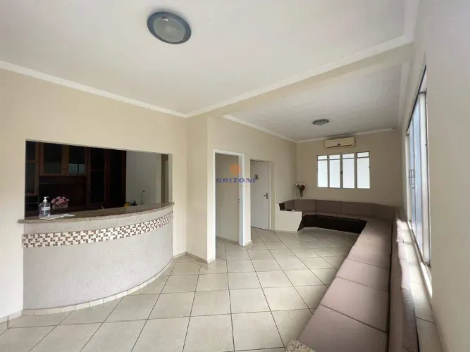 IMOVEL COMERCIAL AO LADO DA PREFEITURA 185M² | 1 RECEPÇÃO |3 SALAS | 4 BANHEIROS | 2 VAGAS