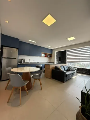 Apartamento mobiliado em excelente localização no bairro Bom Retiro em Joinville/SC.