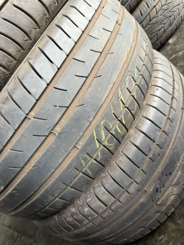 Pneu Continental 215/55/17  70 % Vid