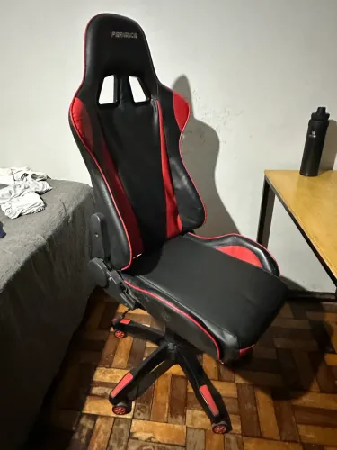 Cadeira Gamer IMPECÁVEL 