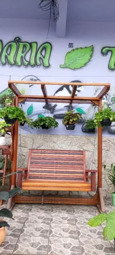 Vendo namoradeira em madeira de cambará