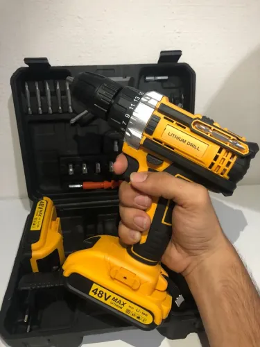 Parafusadeira e Furadeira com 2 Baterias 48V e Maleta