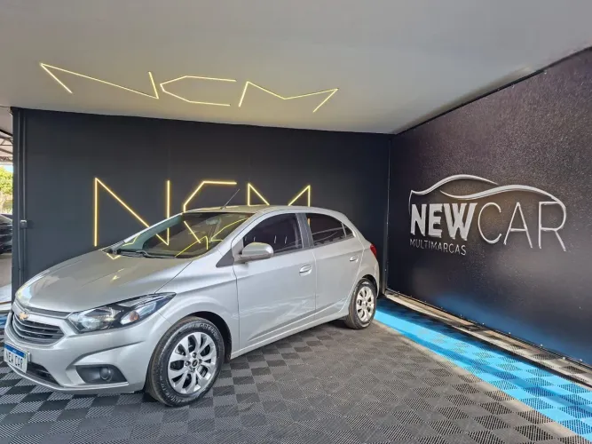 Chevrolet Onix Hatch LT 1.4 8V Flex Power Mec. 4P 2017