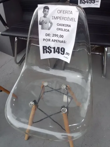 Cadeira acrílica